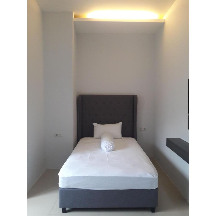 Azalia Residence Palembang Exterior photo